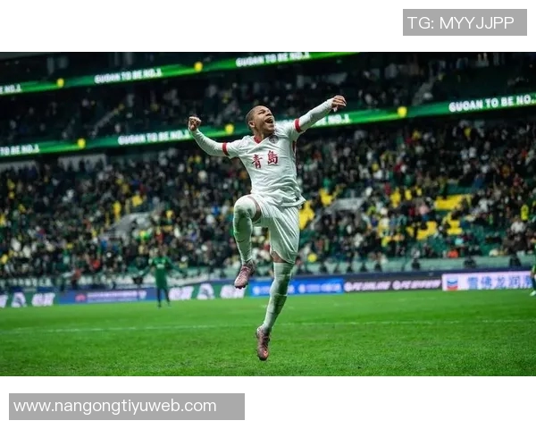 国安主场失利海牛球迷嘘声四起球员赛后谢场遭冷遇 国安主场失利海牛球迷嘘声四起球员赛后谢场遭冷遇