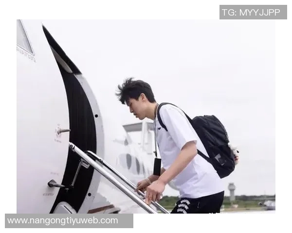 杨瀚森邀请林葳共进火锅期待休息或圣诞节的美好时光