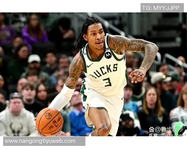 小波特高效表现砍下30分成雄鹿队史首人再现雷阿伦辉煌时刻 小波特高效表现砍下30分成雄鹿队史首人再现雷阿伦辉煌时刻