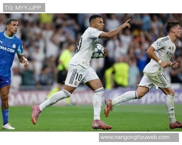 皇马进攻火力全开姆巴佩独揽20球助力球队争冠