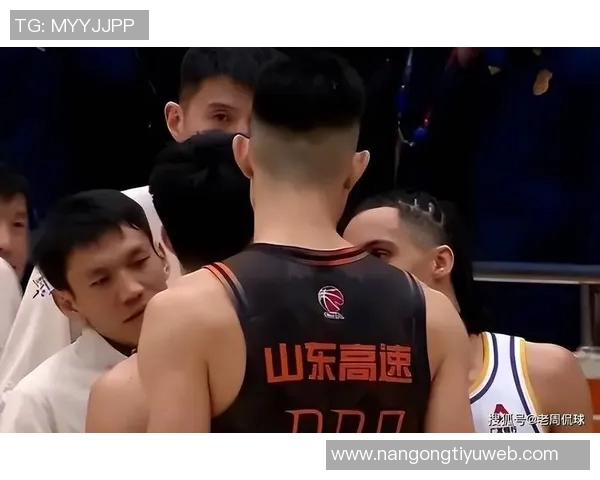 浓眉复苏如日中天19投14中砍下29分8篮板闪耀全场重振球队士气