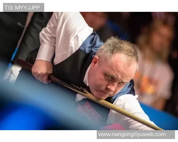 布克赞邓恩今夏训练刻苦展现更强侵略性状态提升显著