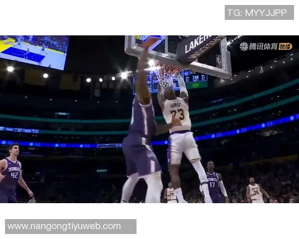 海斯称赞东契奇传球能力与老詹联手将形成强大牵制力 海斯称赞东契奇传球能力与老詹联手将形成强大牵制力