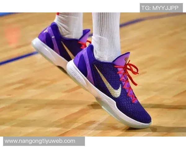 灰蓝色调魅力尽显肯塔基推出全新科比5PE球鞋设计